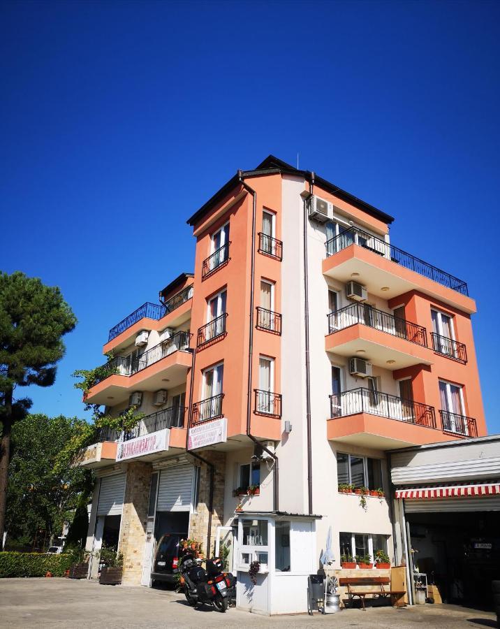 Respekt Guest House Sunny Beach Eksteriør billede