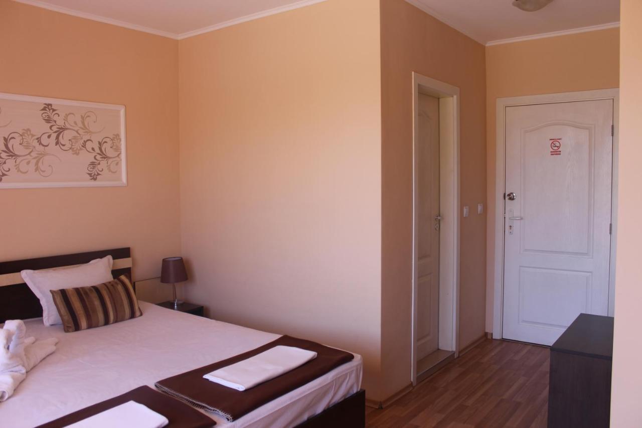 Respekt Guest House Sunny Beach Eksteriør billede
