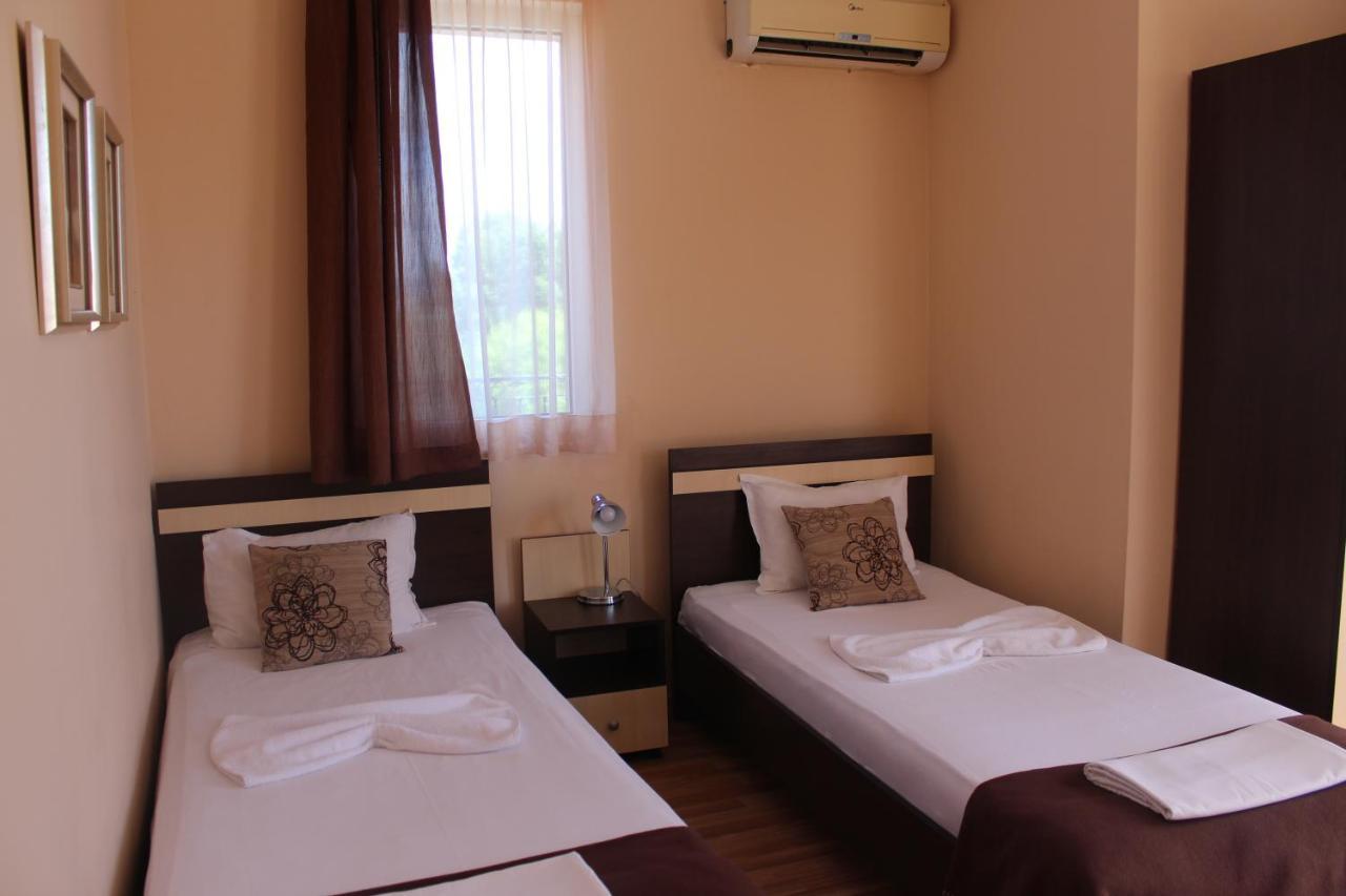 Respekt Guest House Sunny Beach Eksteriør billede