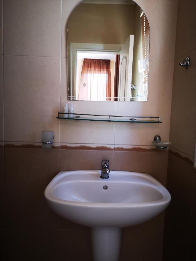Respekt Guest House Sunny Beach Værelse billede